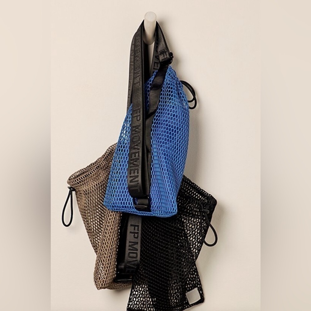 Free People x Movement Mesh/Double Sling Bag Crossbody NWOT